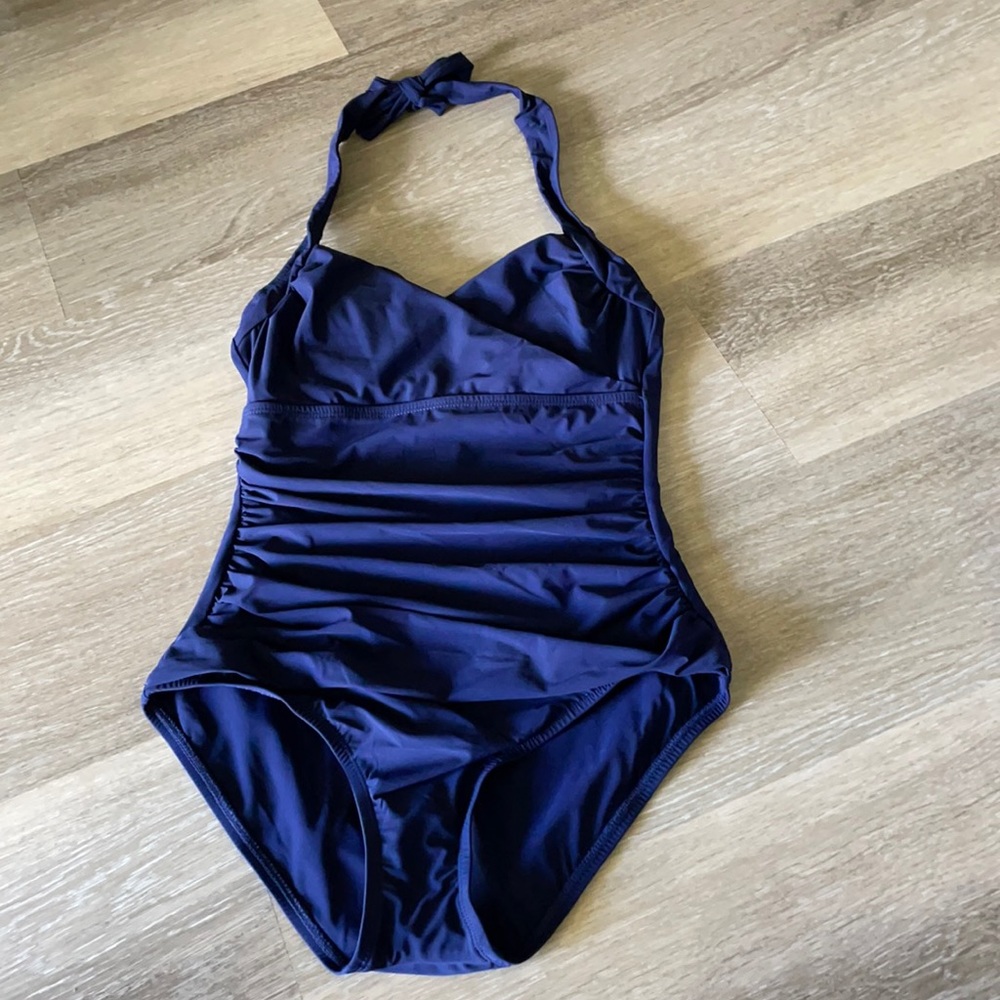 🆕 Tommy Bahama Island Solid Wrap Halter 1pc suit